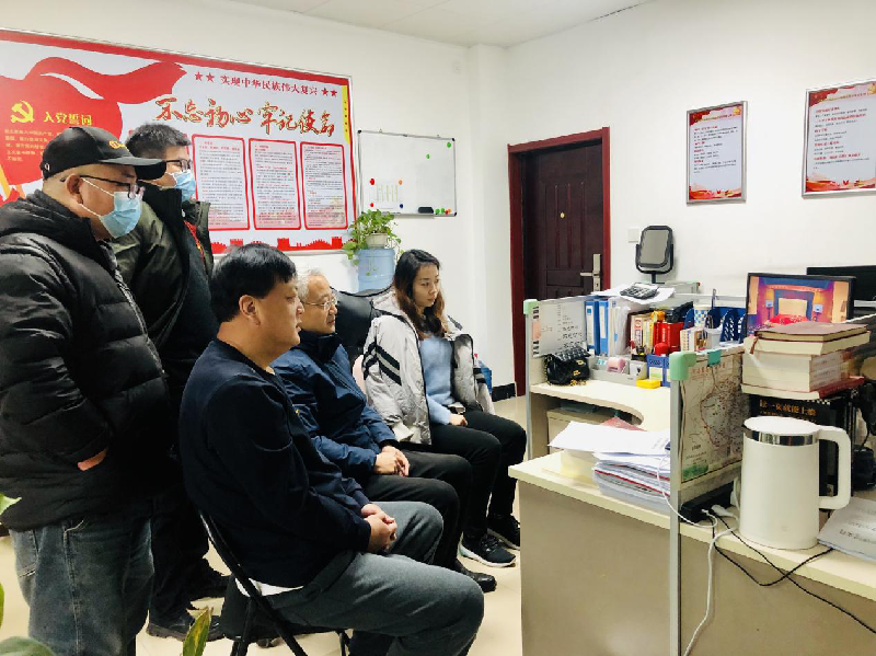 赫喆团支部组织观看“学习贯彻党的十九届六中全会精神12集系列短视频”主题活动